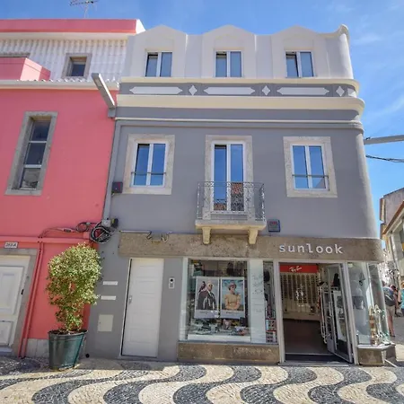 Apartman & Stylish 2 Bedroom W/ Balcony *