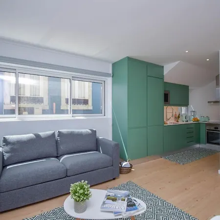 & Stylish 2 Bedroom W/ Balcony