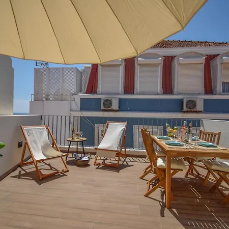 Apartman & Stylish 2 Bedroom W/ Balcony *