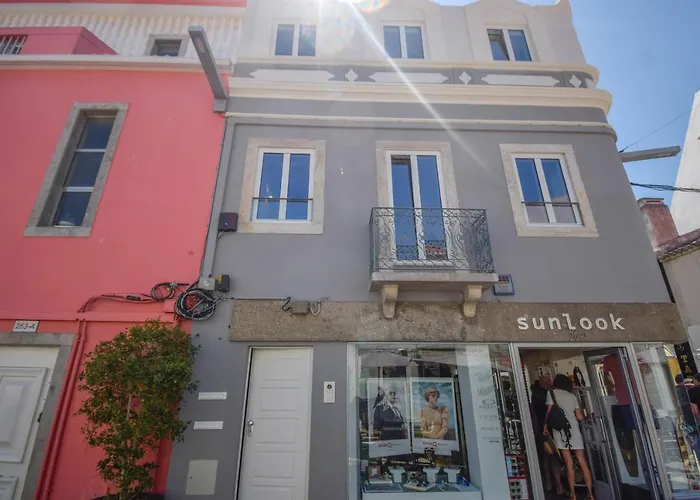 & Stylish 2 Bedroom W/ Balcony * كاسكايس